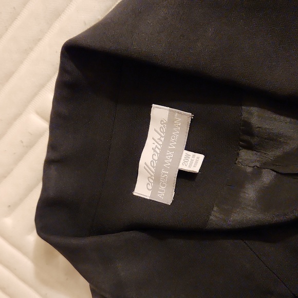 Plus size Black business suit, 3 pieces - Picture 7 of 7